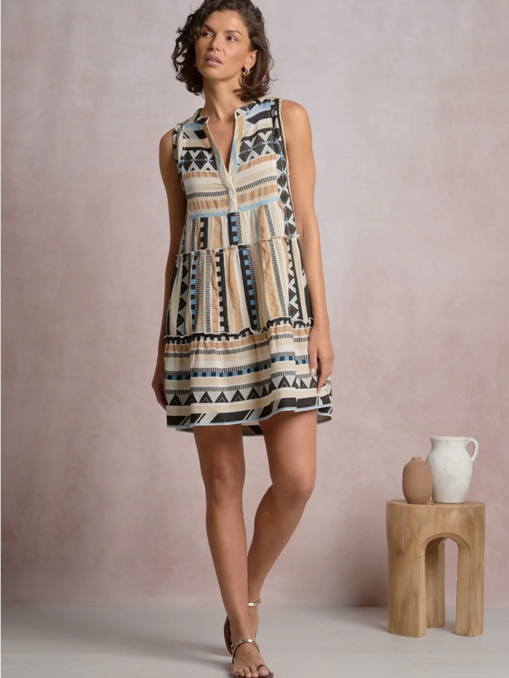 NWT Elan Boho Tribal Print Sleeveless Mini Dress Neutral Beige Black Blue Dress - Picture 3 of 5